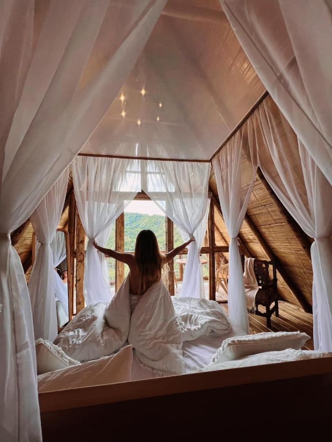 Montelena Glamping Campsite