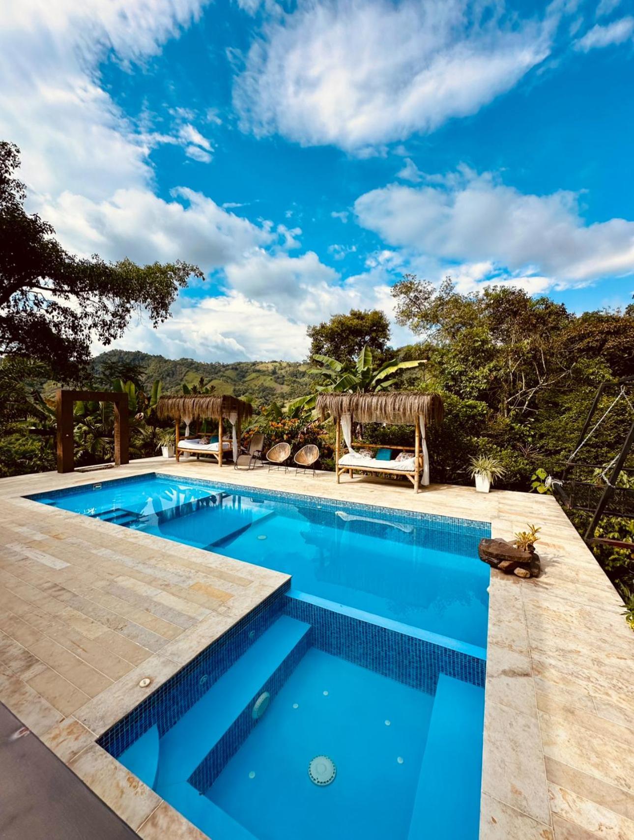 Montelena Glamping Vergara