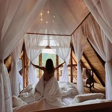 Montelena Glamping Hotel Vergara Exterior photo