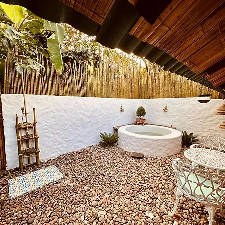 Montelena Glamping Hotel Vergara Exterior photo
